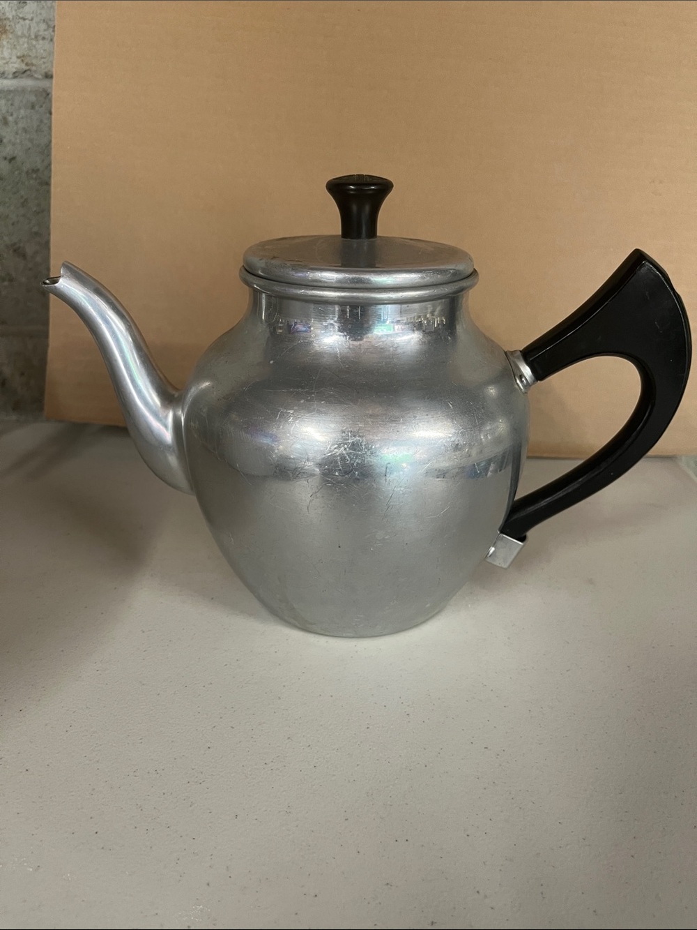 Silver Aluminum Teapot with Black Handle - Classic Pouring Kettle